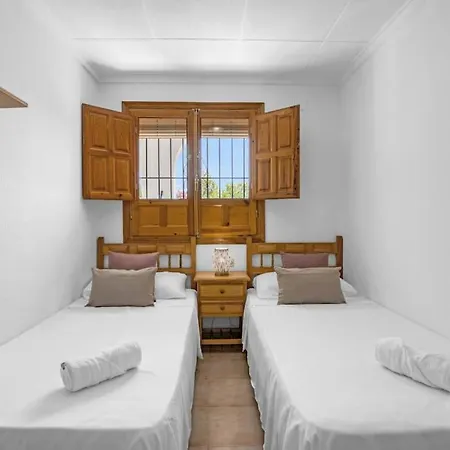 Luxe Apartment, Chill Out, 10 Min Apartment *