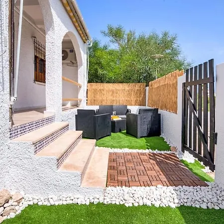 Luxe Apartment, Chill Out, 10 Min * Alicante