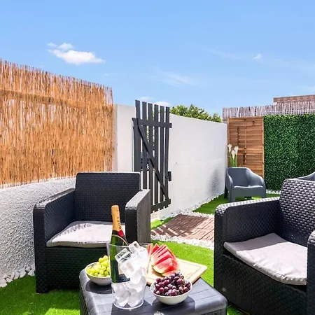 Luxe Apartment, Chill Out, 10 Min Apartment