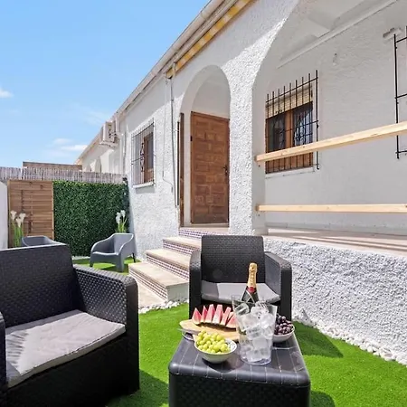 Luxe Apartment, Chill Out, 10 Min Apartment