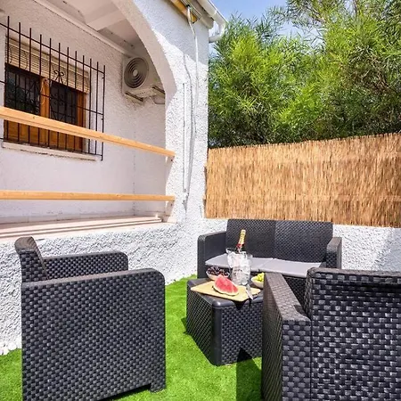 Luxe Apartment, Chill Out, 10 Min *